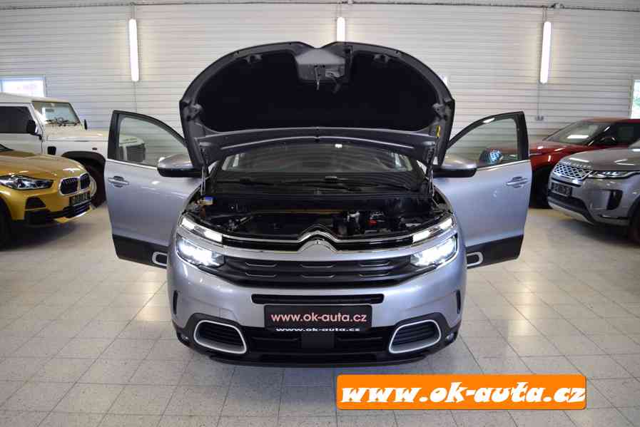 Citroën C5 Aircross HYBRID 225 ě-EAT8 165 kW-DPH 2022  - foto 17