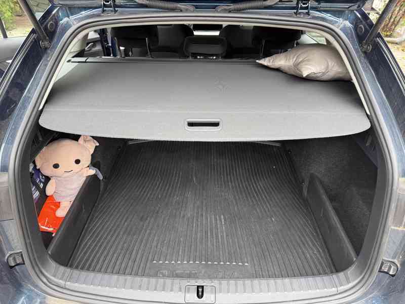 Škoda Octavia 4, 1.5TSI - STYLE - foto 12