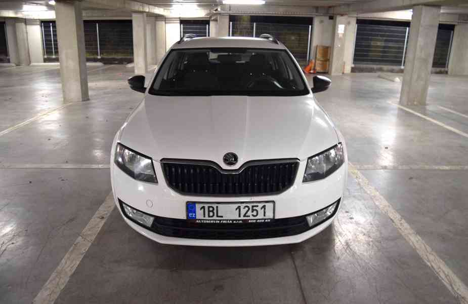 Škoda Octavia 1.6 TDI PRAVIDELNÝ SERVIS ČR 2016 - foto 9