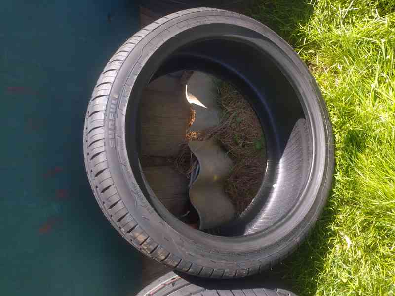 Nove pneu :235/40 R19 LOSF 96W SF888 - foto 2