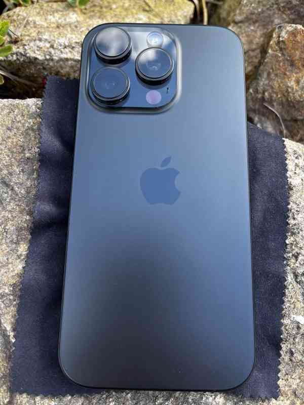 iPhone 16Pro 128 GB, černý titan - foto 2