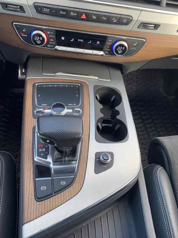 Audi Q7	 - foto 5