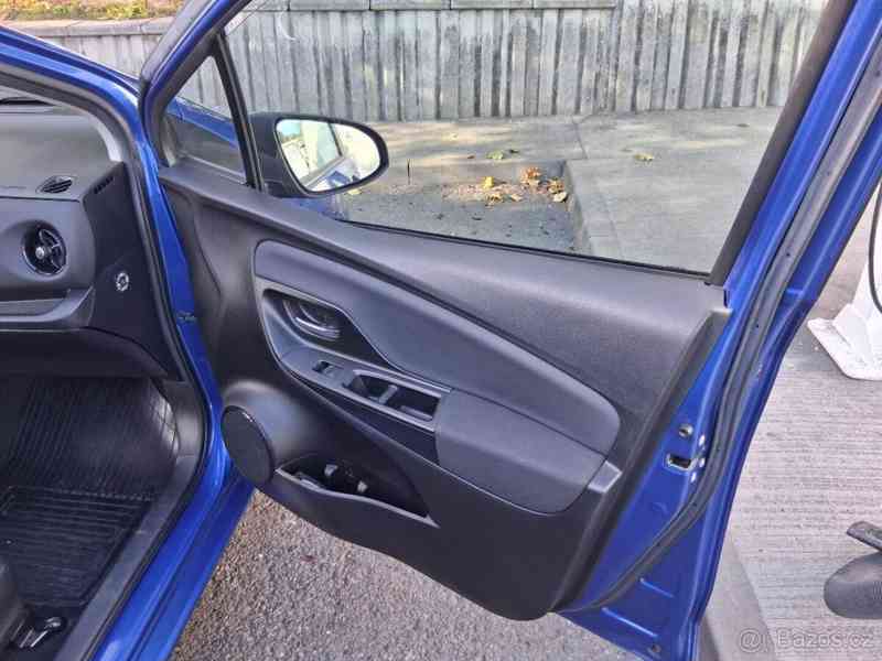 Toyota Yaris 1,5 - foto 15