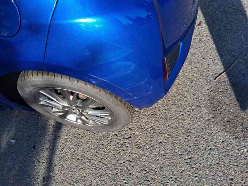 Toyota Yaris 1,5 - foto 5