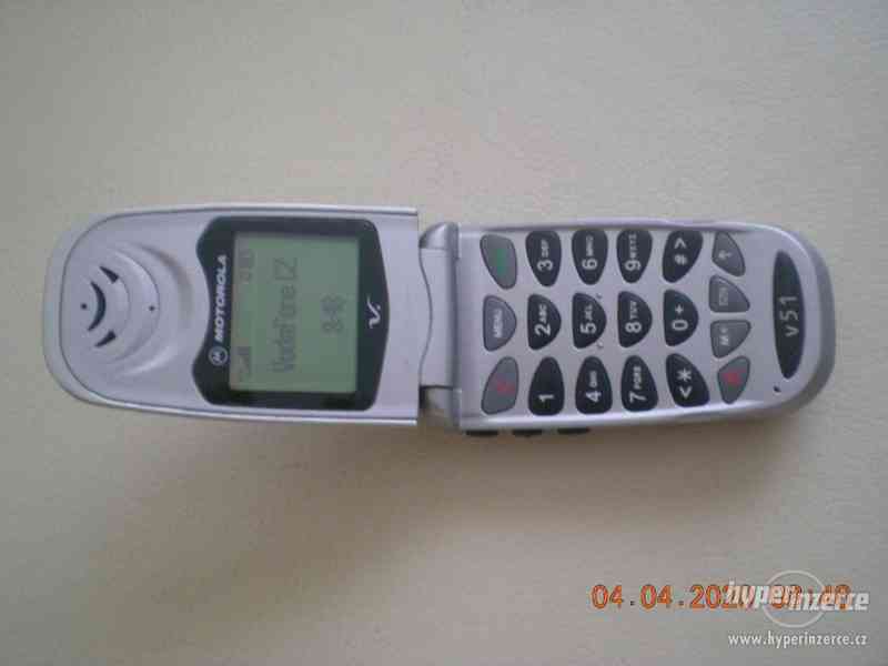 Motorola V51 z r.2001 - foto 2