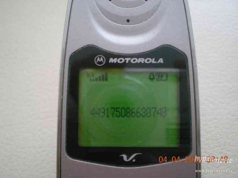 Motorola V51 z r.2001 - foto 3