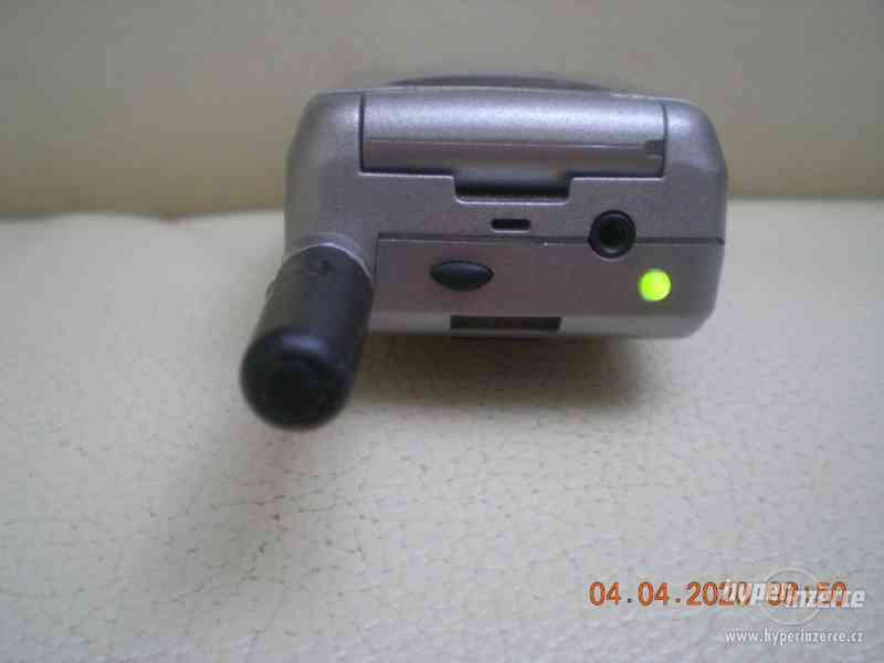 Motorola V51 z r.2001 - foto 4