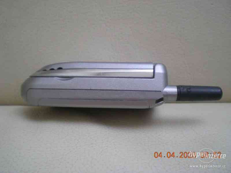 Motorola V51 z r.2001 - foto 6