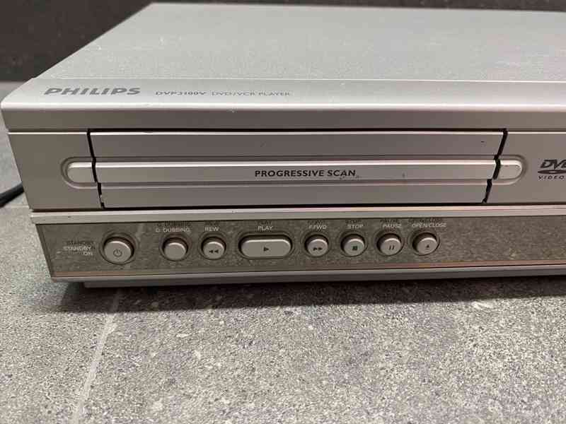 Philips DVP3100V combo přehrávač VHS a DVD  - foto 2