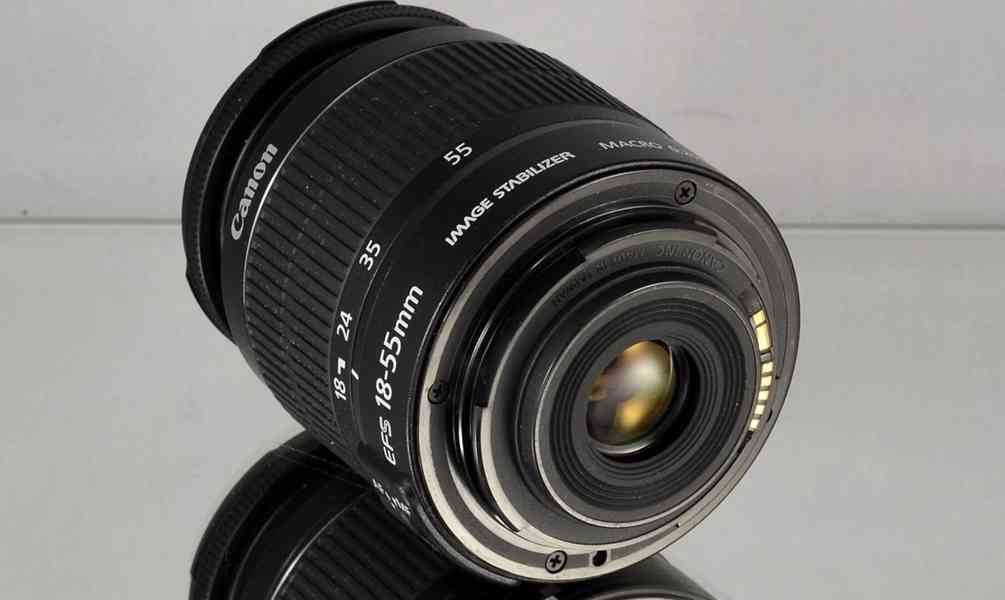 Canon EF -S 18-55mm f/3.5-5.6 IS II  - foto 4