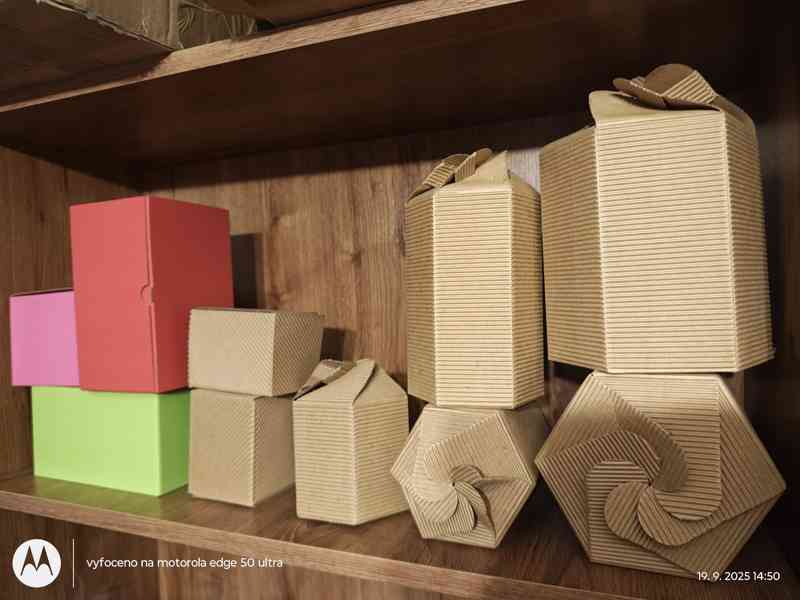 Dárkové krabičky větší množství - foto 3