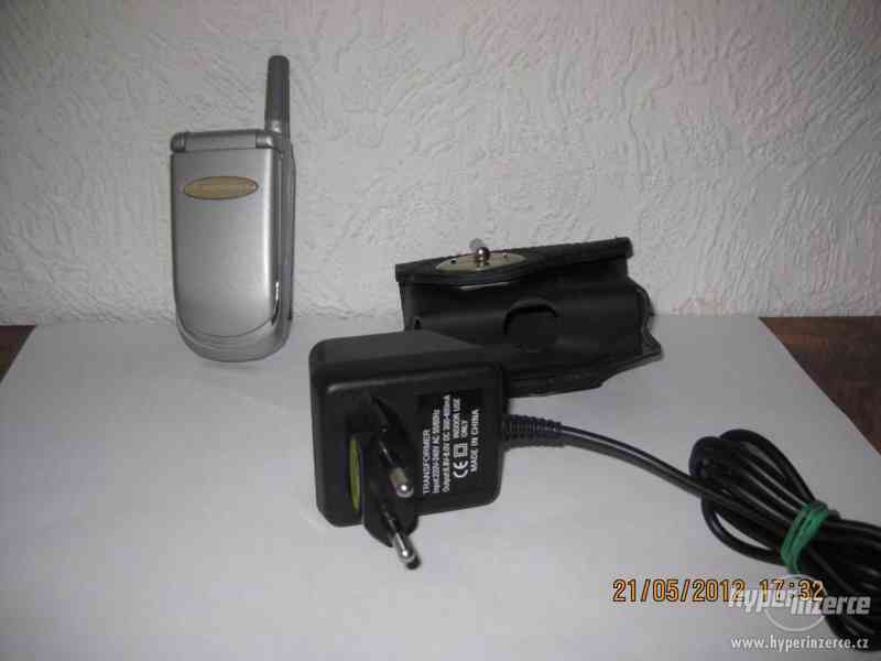 MOTOROLA V50 - foto 1
