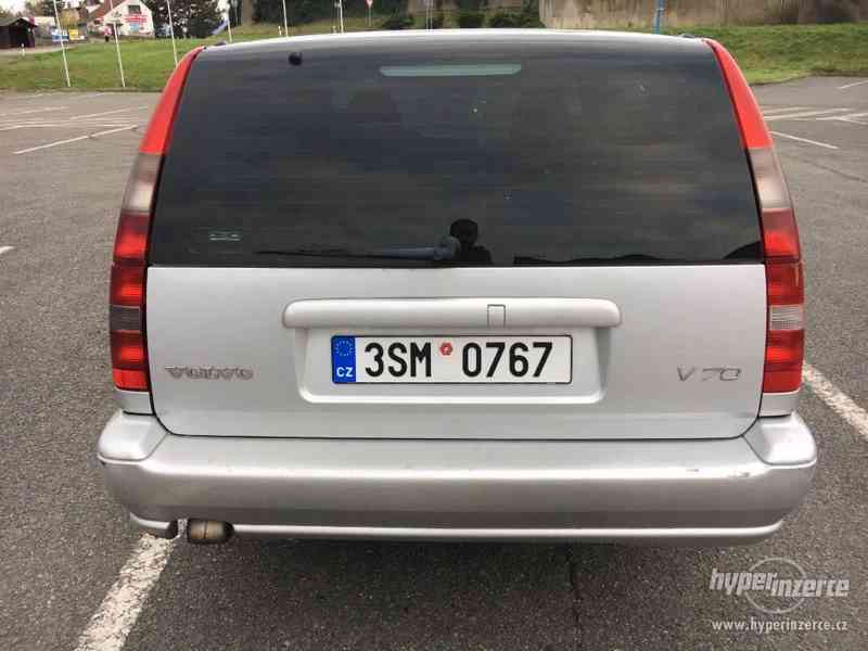 Volvo V70 2,5TDI kůže - foto 4
