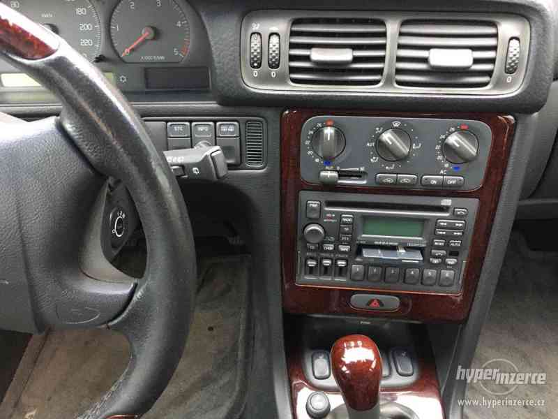 Volvo V70 2,5TDI kůže - foto 8