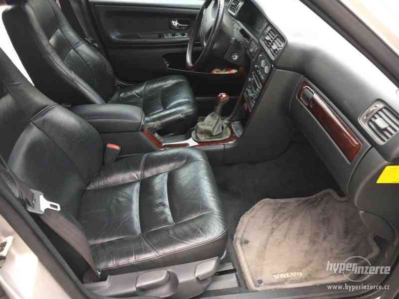 Volvo V70 2,5TDI kůže - foto 9