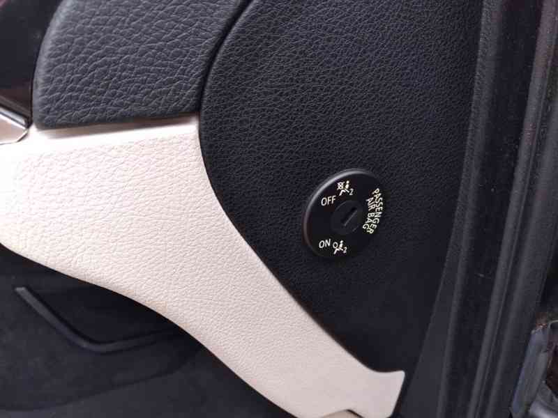 BMW 530 D GRAN TOURISMO AUTOMAT,PANORAMA, 180kW - foto 32
