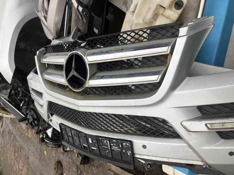 MERCEDES X164 GL FACELIFT 09-12 NÁRAZNÍK PŘEDNÍ - foto 4