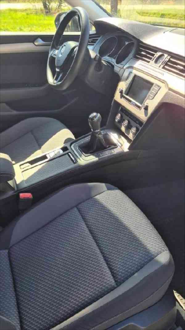 Volkswagen Passat 2,0 - foto 4