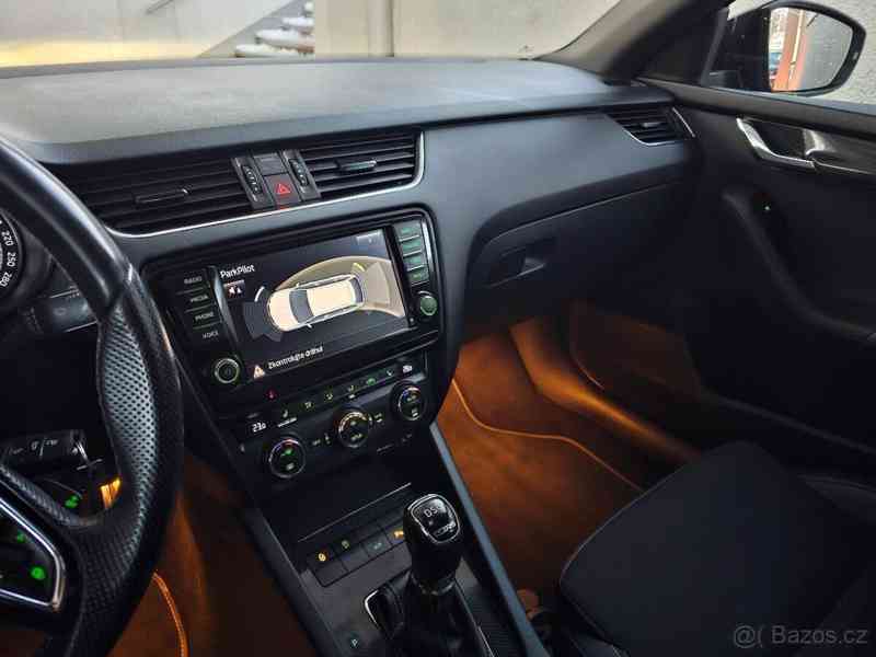 Škoda Octavia 2,0   RS TDI 135 kW Combi TOP stav - foto 17