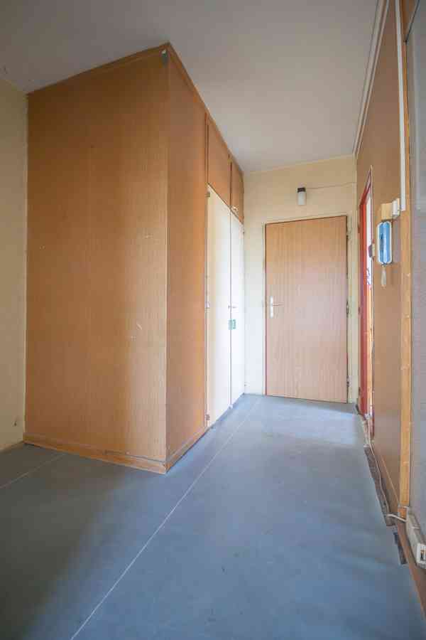 Světlý byt 3+1 s lodžií a panoramatickým výhledem v Sušici - foto 18