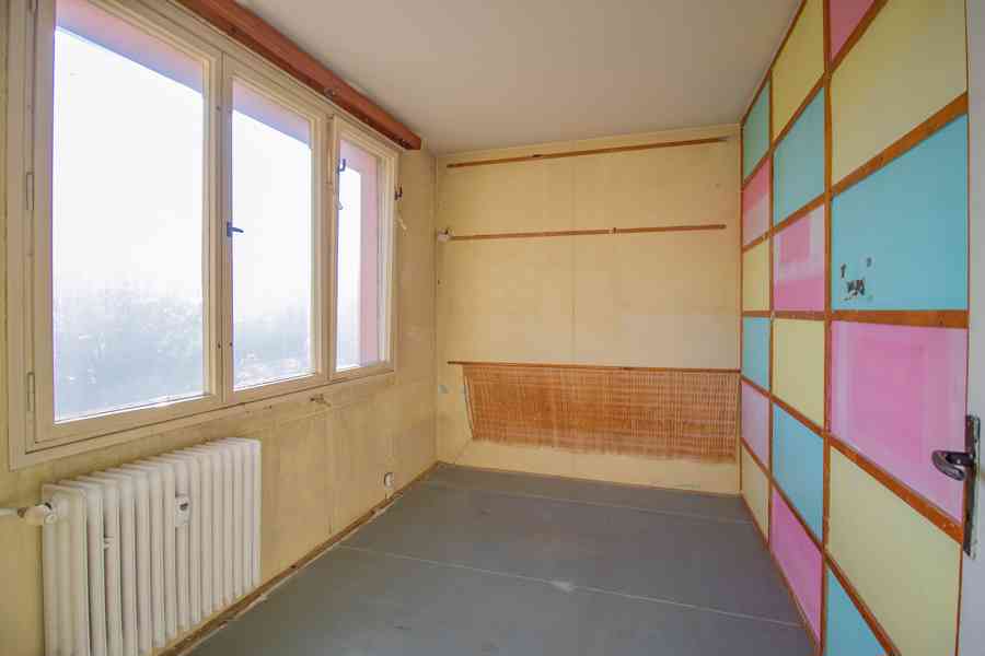 Světlý byt 3+1 s lodžií a panoramatickým výhledem v Sušici - foto 2