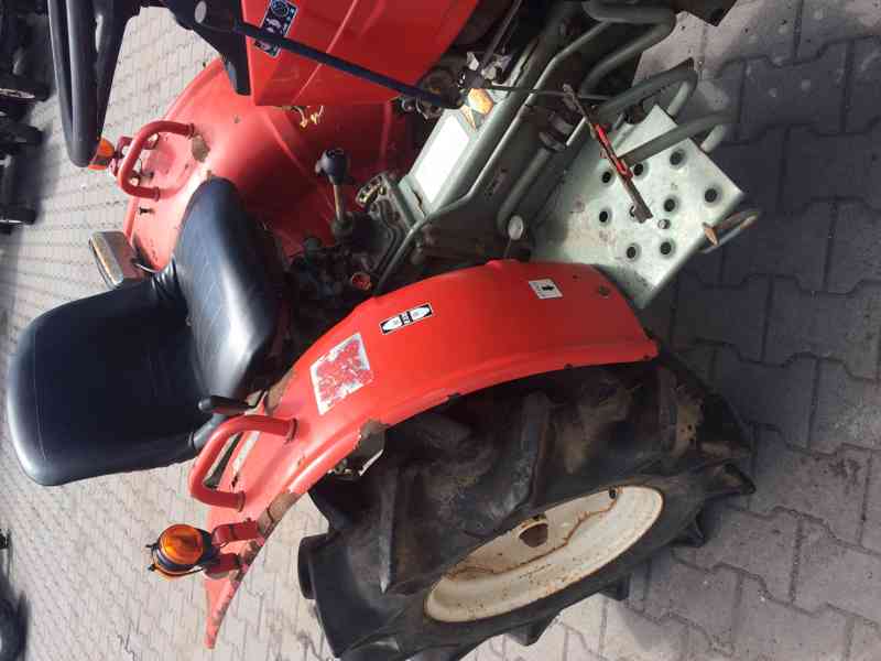 Traktor Yanmar YM1401, 14HP , 4x4 - foto 3