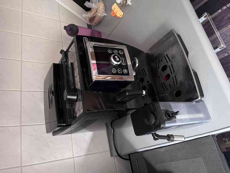 Kávovar Espresso De'Longhi Intensa ECAM 23.460.B černé - foto 2