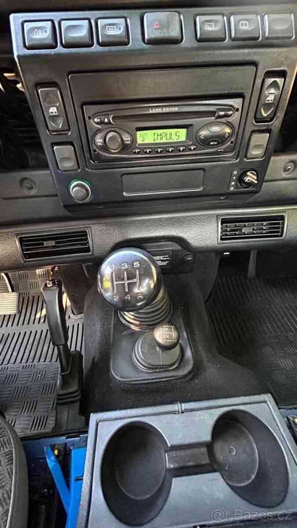 Land Rover Defender 2,5 90 STW - foto 7