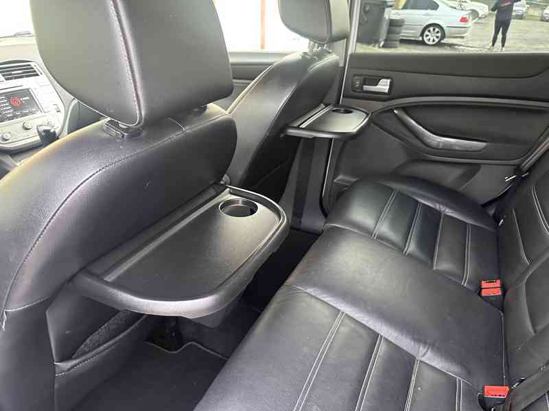 Ford Kuga 2.0 TDCi 4x4/Automat/120kW - foto 12