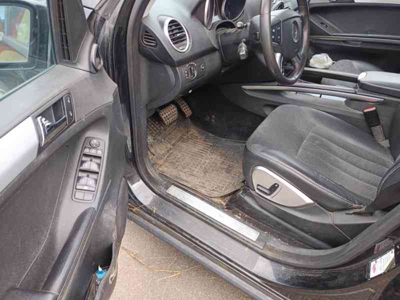 Mercedes-Benz ML 320 CDi 4 MATIC - foto 4