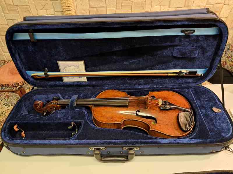 Viola, rok 1780 - foto 2