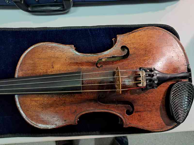 Viola, rok 1780 - foto 5