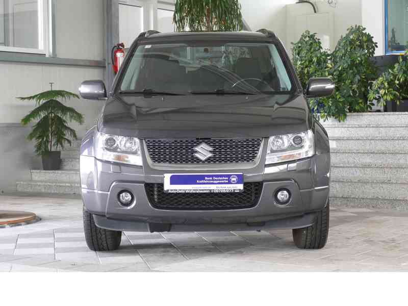 Suzuki Grand Vitara 2.4i Club 4x4 benzín 124kw - foto 7