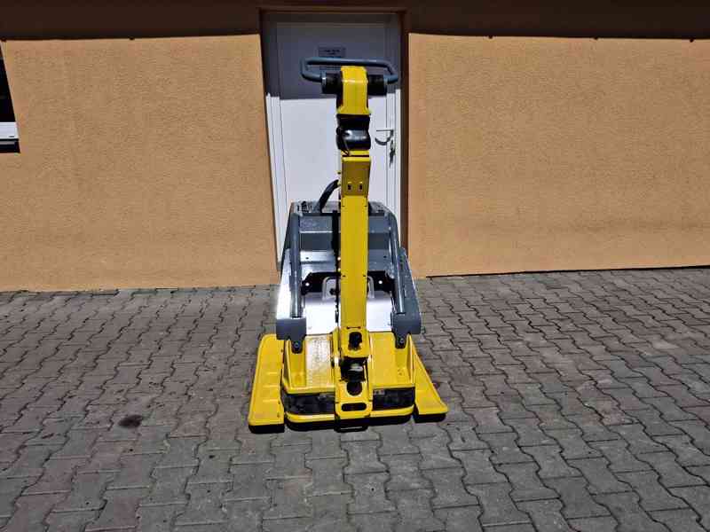 Vibrační deska Wacker neuson Dpu 6555He 65kN - foto 8