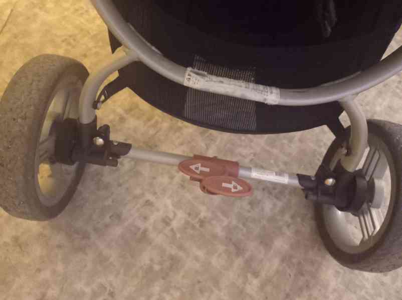 Kočárek Valco Snap 4 - nefunkční brzda - foto 9