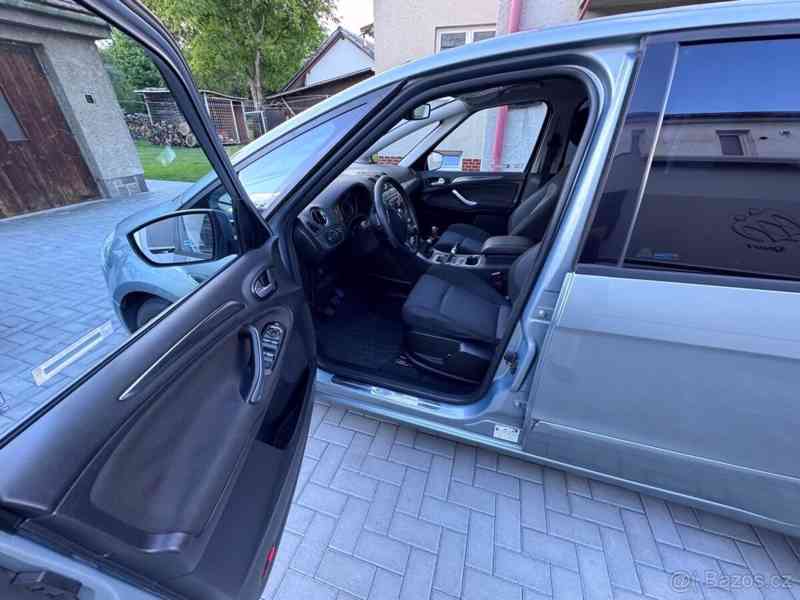 Ford S-MAX - foto 11