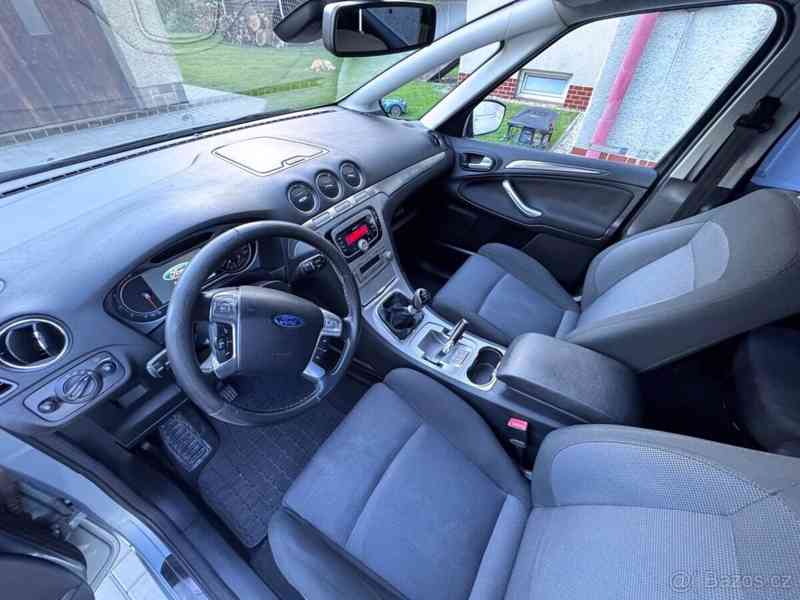 Ford S-MAX - foto 12