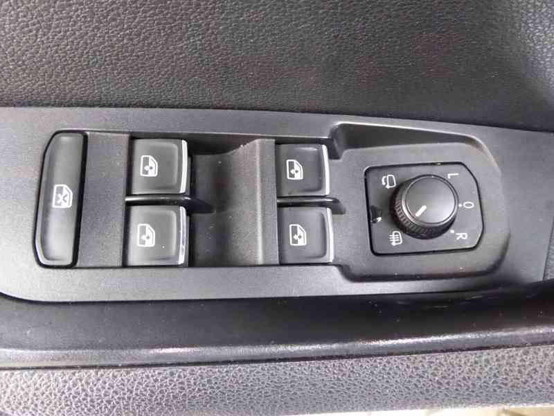 ŠKODA Karoq Style 2,0 TDI 110 kW 4x4 DSG - foto 19