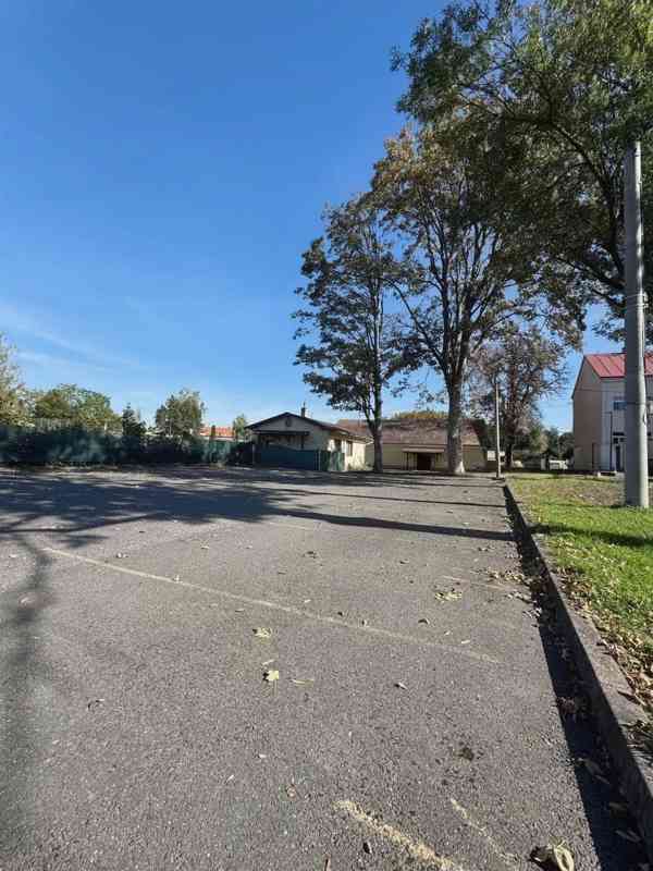 Jaroměř - Pronájem komerčního objektu s parkovištěm - foto 7