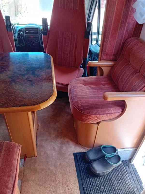 Ostatní 2,8   PĚKNÉ OBYTNÉ AUTO - foto 9