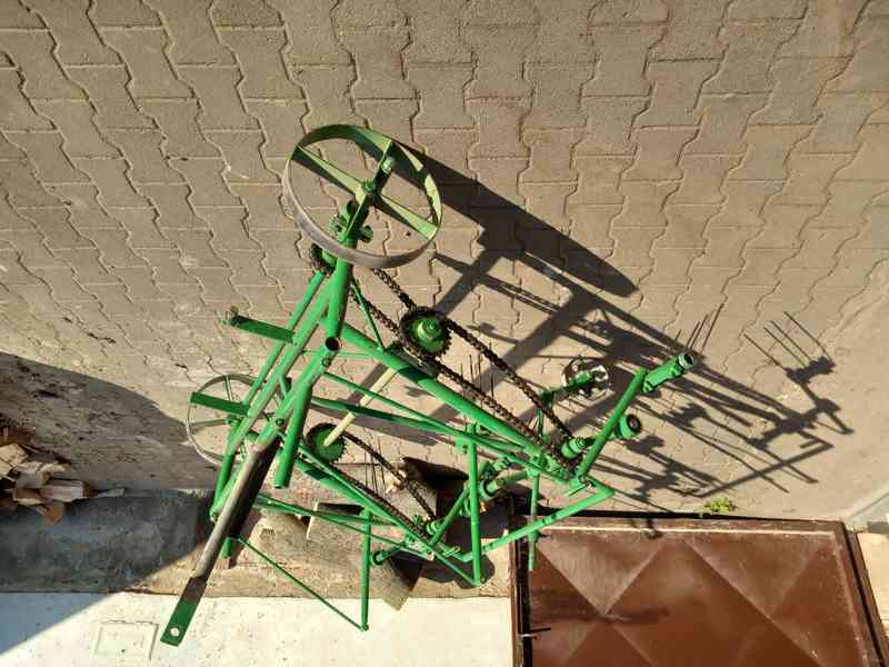 obracečka sena - foto 2