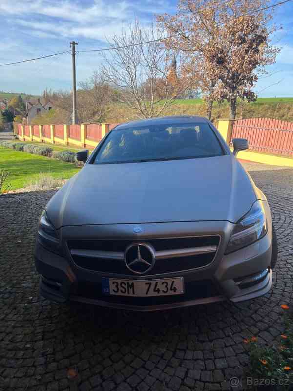Mercedes-Benz CLS 500	 - foto 15