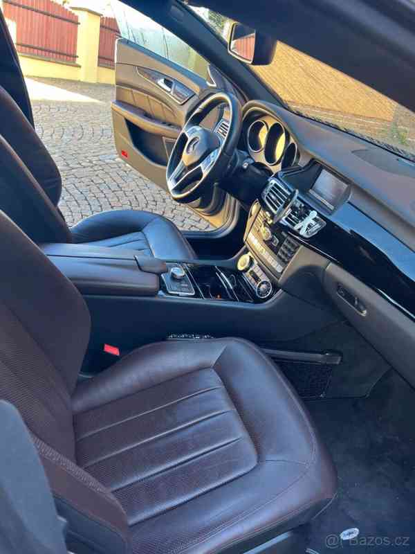 Mercedes-Benz CLS 500	 - foto 7