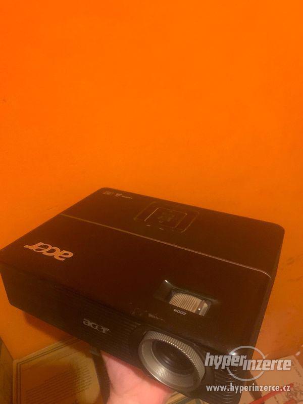 P1100 acer , Nobo platno, stropni drzak - foto 4