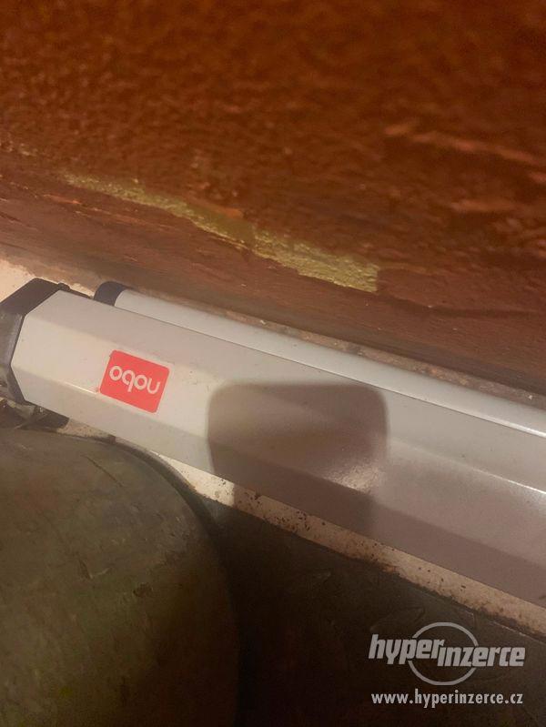 P1100 acer , Nobo platno, stropni drzak - foto 7
