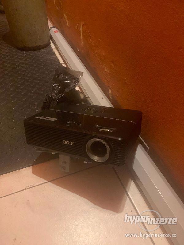 P1100 acer , Nobo platno, stropni drzak - foto 11