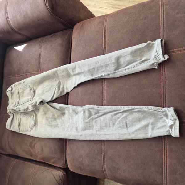 rifle šedé vel. 32 trhané - foto 3