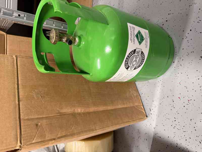 Nové chladivo R404a. 10 kg