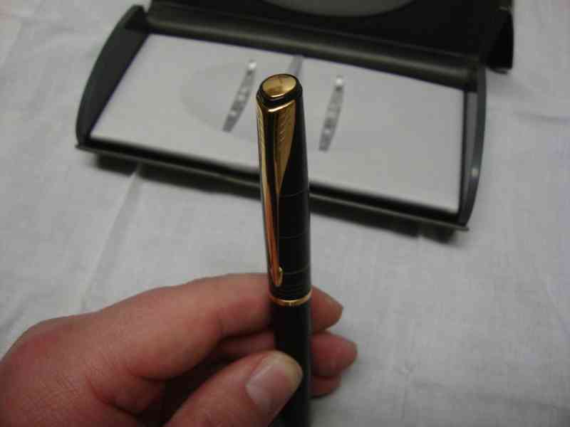 Luxusní bombičkové pero Parker kompletní balení + náplně - foto 9