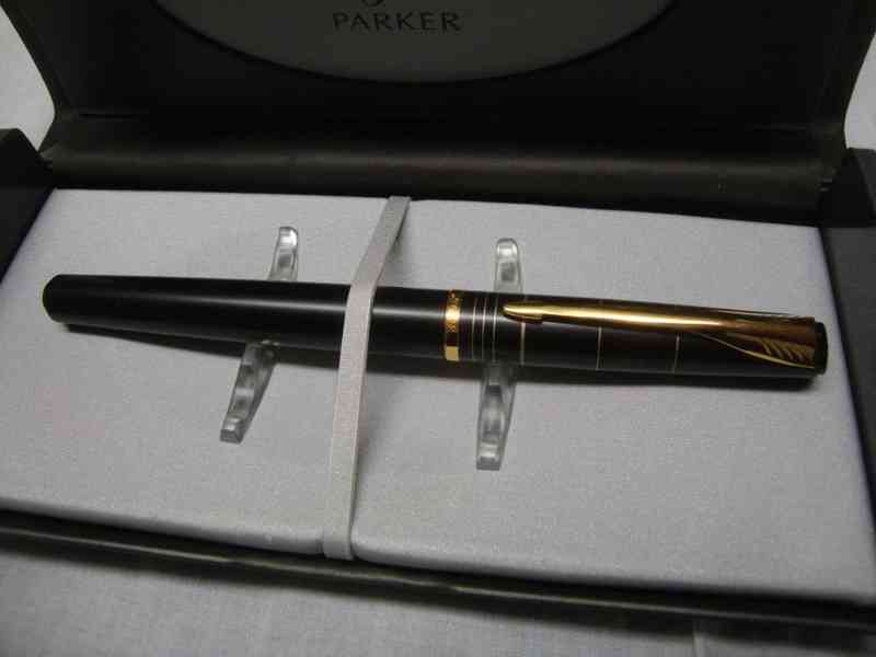 Luxusní bombičkové pero Parker kompletní balení + náplně - foto 2